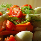 Salade de l&eacute;gumes vapeur et fleurs de mauve